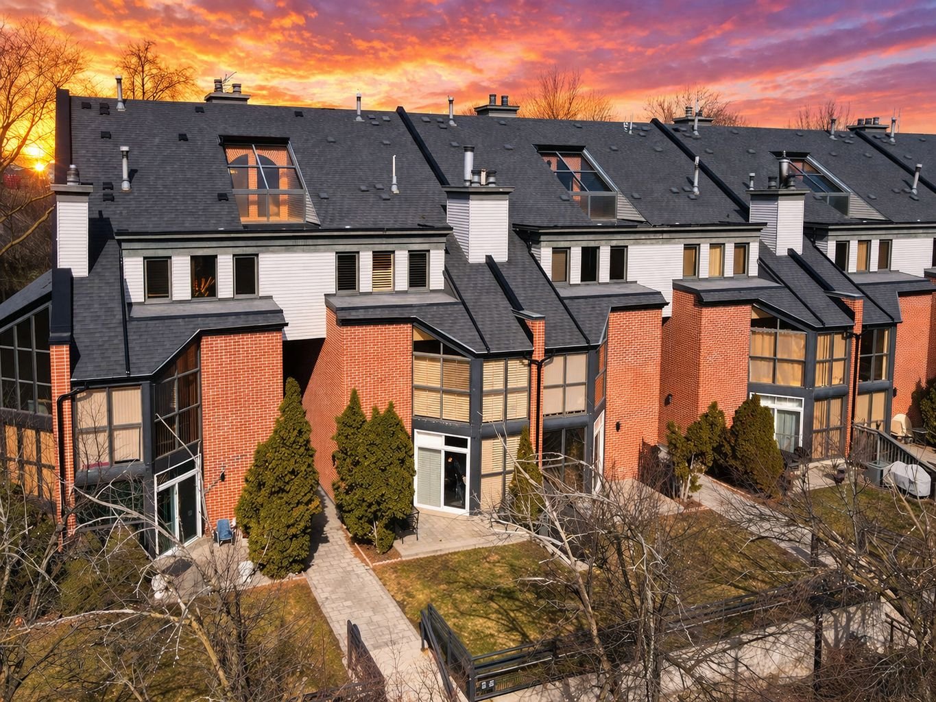 100 Arbors #8 Woodbridge