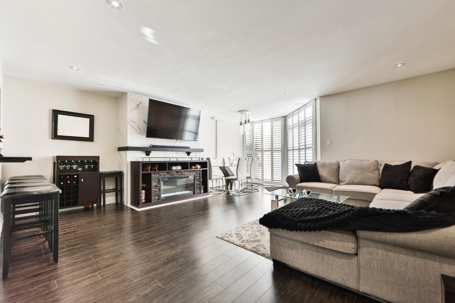 100 Arbors #8 Woodbridge