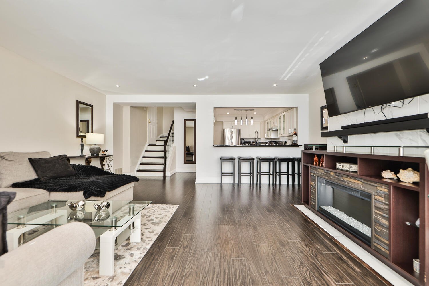 100 Arbors #8 Woodbridge