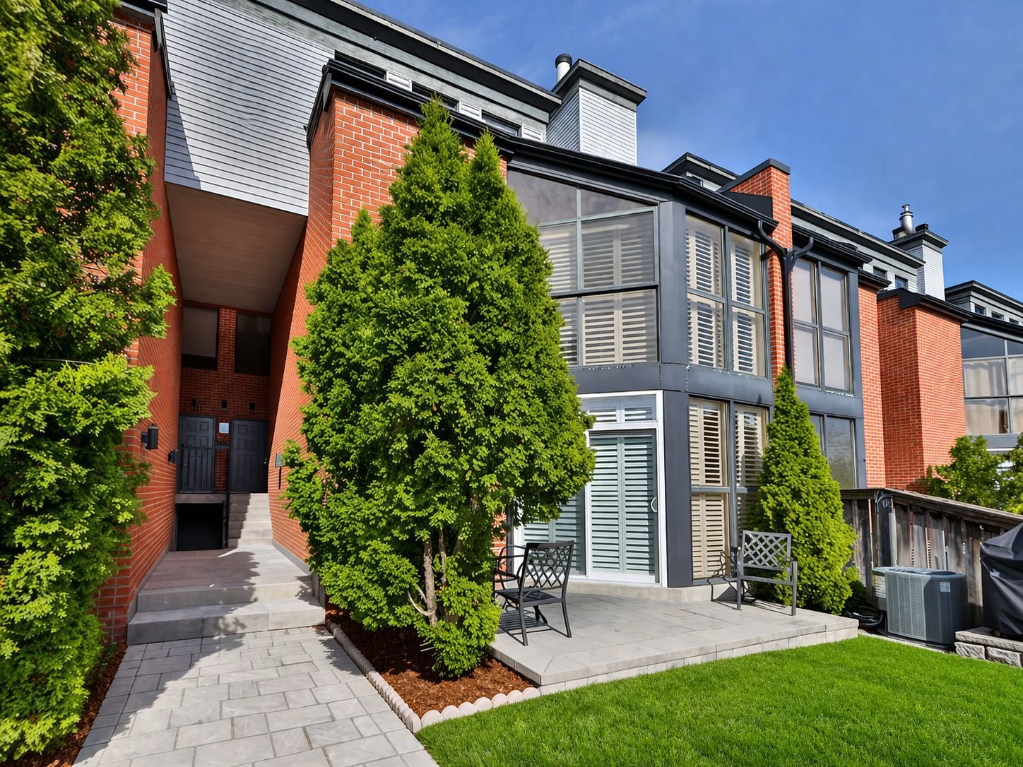 100 Arbors #8 Woodbridge